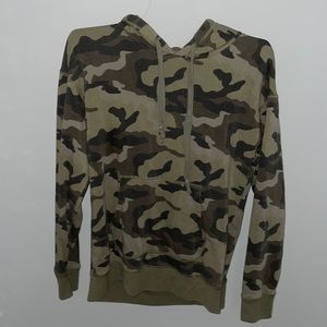 American Eagle camo hoodie!